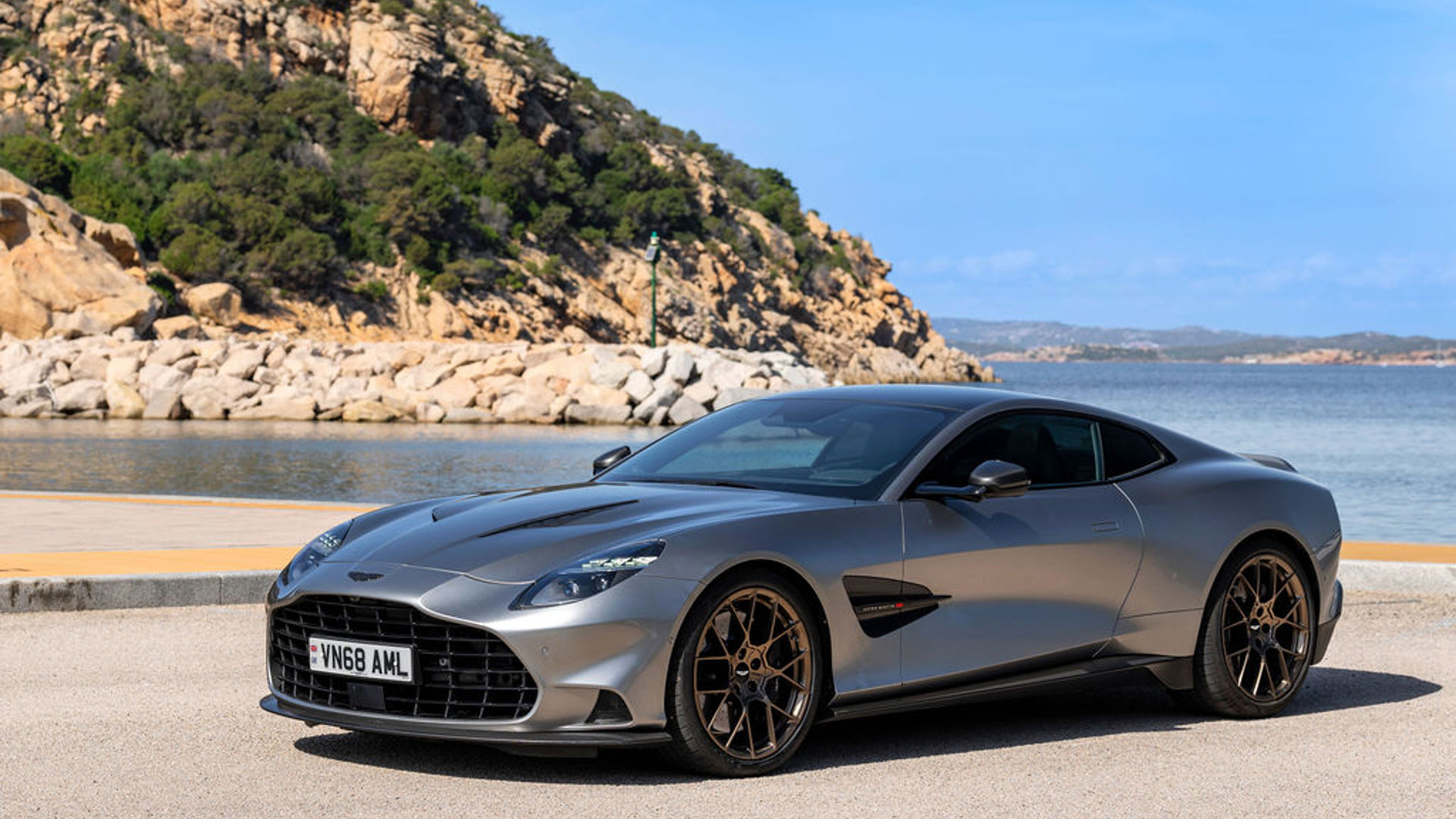 Mr. Grand Turismo: NUEVO Aston Martin Vanquish 2025!